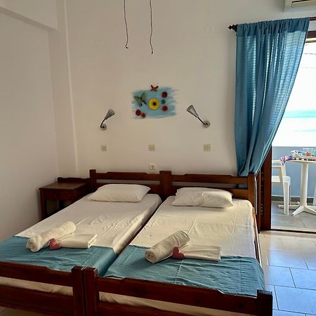 Bonatsa Rooms Palaiochora Bagian luar foto